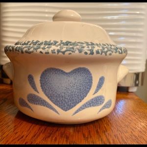 Small single serving Soup Crock with Lid